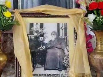 পাহাড়ের কোলে বসে বহু কবিতা, গল্প তিনি লিখে গিয়েছেন
