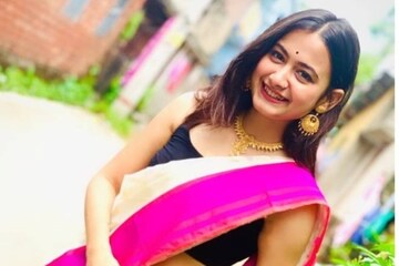 জন্মদিন থেকে বইযাপন, না ফেরার দেশে পাড়ি দেওয়া পল্লবীর মুহূর্তগুলি ফেসবুকে জন্মদিন থেকে বইযাপন, না ফেরার দেশে পাড়ি দেওয়া পল্লবীর মুহূর্তগুলি ফেসবুকে