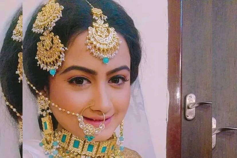 কেটে গিয়েছে এক সপ্তাহের বেশি সময়৷ পল্লবী হত্যারহস্য এখনও ধোঁয়াশার আড়ালেই৷ তাঁর নামের সঙ্গে জড়িয়ে উঠে আসছে একের পর এক নাম৷