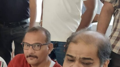 মোহনবাগান অন্তপ্রাণ সৃঞ্জয় বিতর্ক এড়িয়ে গিয়েছেন মোহনবাগান অন্তপ্রাণ সৃঞ্জয় বিতর্ক এড়িয়ে গিয়েছেন