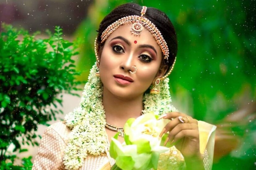  বিদিশার ময়নাতদন্তের রিপোর্টের উপর অনেক উত্তর অপেক্ষা করছে বলে জানিয়েছে পুলিশ৷ খতিয়ে দেখা হচ্ছে তাঁর ডায়রি-সহ সুইসাইড নোটও৷