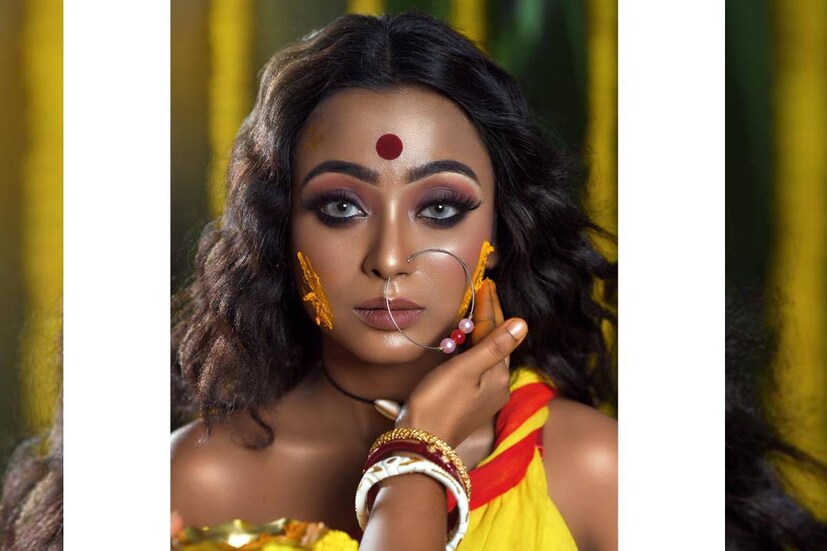 সেদিনই পরে ফেসবুকে নিজের ছবির সঙ্গে ক্যাপশনে বিদিশা লেখেন, ‘‘আমি ঝুঁকতে পারি৷ তাই মচকে যাই না৷’’ এহেন পোস্টের মাত্র ১০ দিনের মধ্যে বিদিশার নিজের চলে যাওয়াই এখন বড় প্রশ্নচিহ্ন তৈরি করেছে৷ 