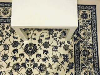 Viral Optical Illusion Phone Image