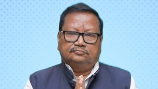 বিপাকে মন্ত্রী পরেশ অধিকারী৷ বিপাকে মন্ত্রী পরেশ অধিকারী৷