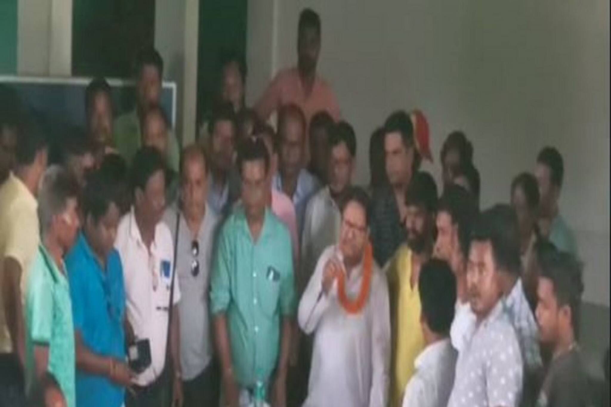 'কোনও চিন্তা নেই, দল সঙ্গে আছে', মেখলিগঞ্জে ফিরে মুখ খুললেন পরেশ