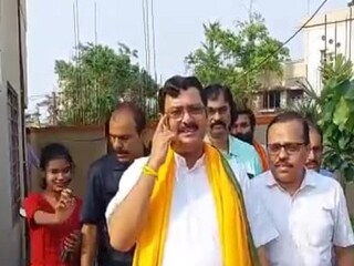 নিজস্ব চিত্র