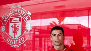 ইউনাইটেডে সবাইকে পেছনে ফেললেন ক্রিশ্চিয়ানো রোনাল্ডো ইউনাইটেডে সবাইকে পেছনে ফেললেন ক্রিশ্চিয়ানো রোনাল্ডো