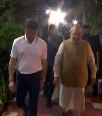 অমিত শাহের আপ্যায়নে সৌরভ৷ Photo-ANI