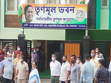 পছন্দ হল দলীয় অফিস, আগামী দিনে এই অফিসও থাকতে পারে, জল্পনা দলনেত্রীর কথায়