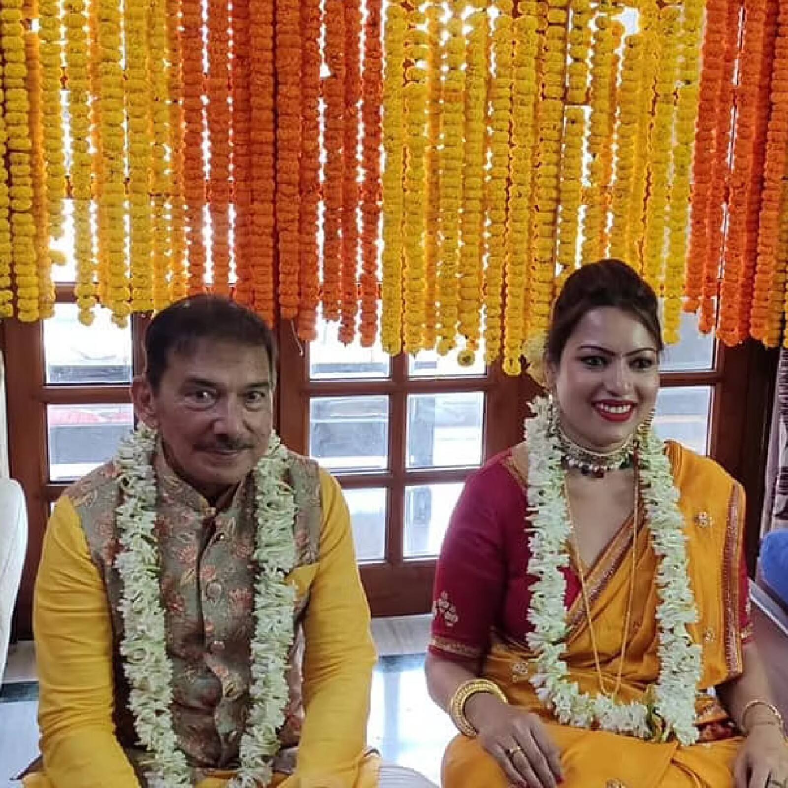বাংলা ক্রিকেট দলের কোচ অরুণ লালের জীবনে ওঠা-নামার শেষ নেই। ১৯৮২ থেকে ১৯৮৯ পর্।ন্ত ভারতের হয়ে ১৬টি টেস্ট ও ১৩টি ওয়ান ডে খেলেছেন তিনি। লড়েছেন ক্যান্সারের সঙ্গে। প্রথম স্ত্রী রীনা দীর্ঘদিন ধরে অসুস্থ। তিনিই স্বামীকে দ্বিতীয়বার বিয়ে করতে বলেছিলেন।