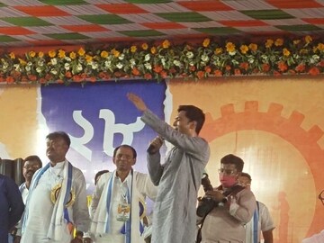 নিজস্ব চিত্র