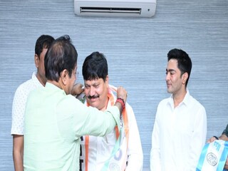 অর্জুন সিং-এর তৃণমূলে 'ঘরওয়াপসি' অর্জুন সিং-এর তৃণমূলে 'ঘরওয়াপসি'