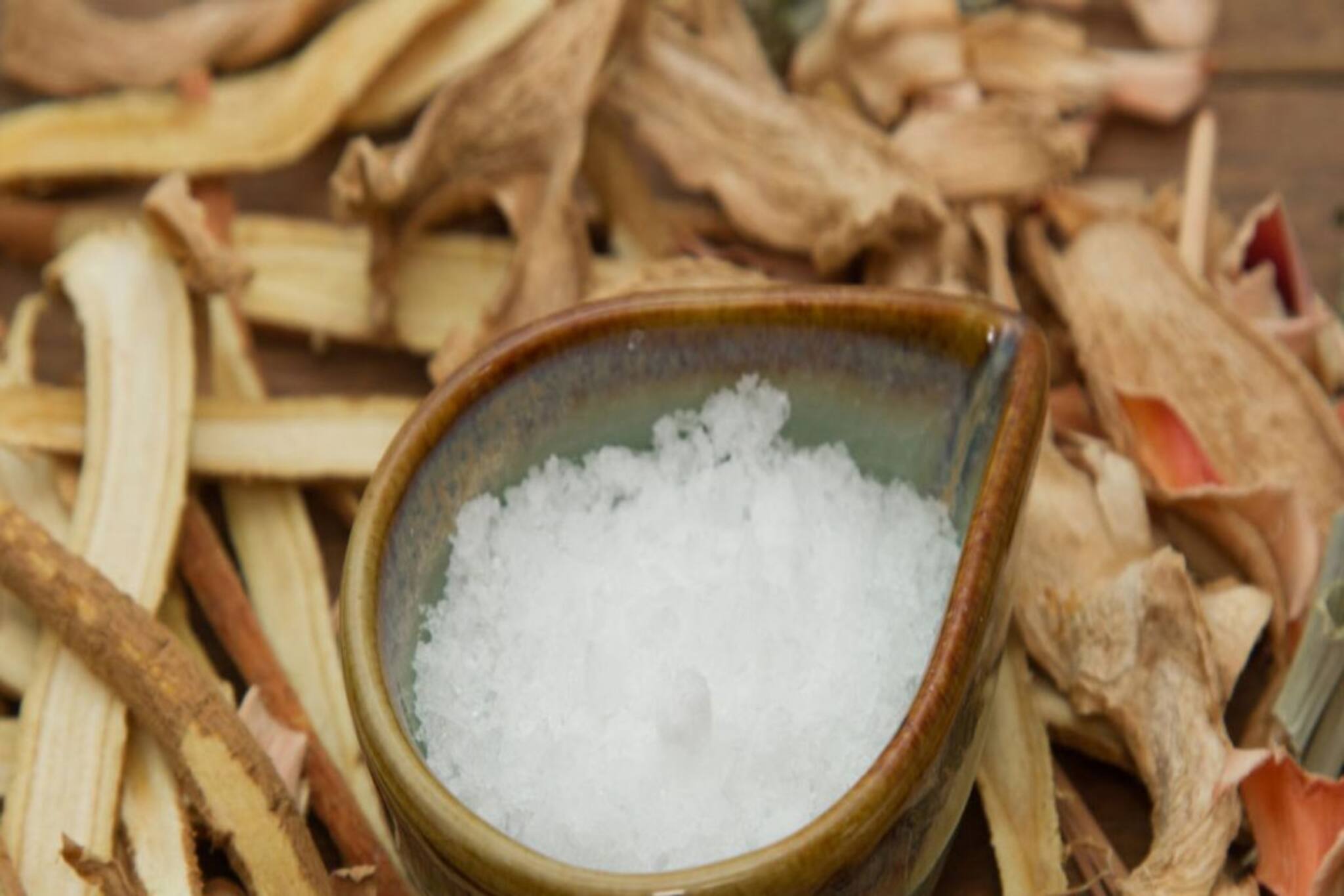 এক অঙ্গে হাজার গুণ! ঘরোয়া 'এই' ম্যাজিকেই ব্রন থেকে চুল পড়ার নির্ভুল সমাধান!