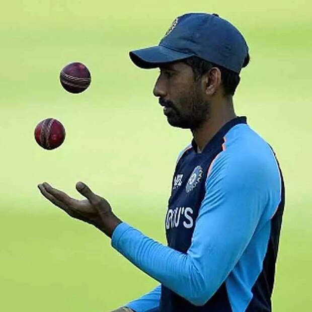 বাংলার হয়ে রঞ্জি ট্রফি নকআউটে খেলবেন না অভিমানী ঋদ্ধিমান সাহা। সিএবি সূত্রে খবর এমনই। কোনওভাবেই ঋদ্ধিকে বোঝাতে পারছেন না সিএবি কর্তারা।