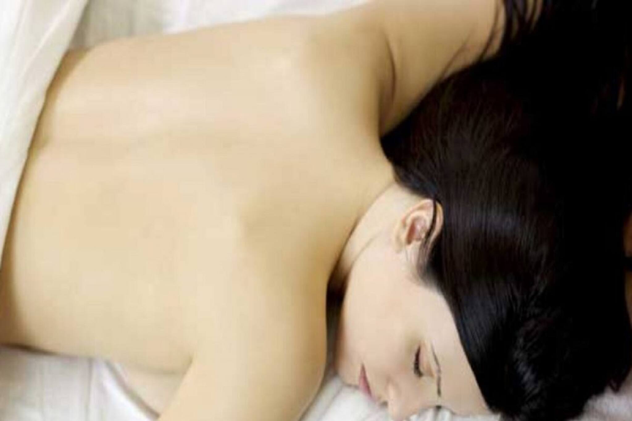 দিনের বেলায় ঘুমানোর অভ্যাস চূড়ান্ত ক্ষতিকর! মারণ রোগ শরীরকে ছেঁকে ধরে