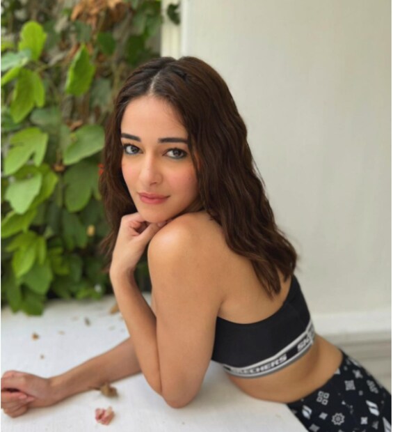 শাহরুখ খান অভিনীত 'রইস'-এ অ্যাসিস্ট্যান্ট ডিরেক্টার ছিলেন অনন্যা