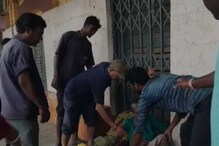 ৩ দিন ধরে স্টেশনে পড়ে! অবশেষে অসুস্থ বৃদ্ধাকে হাসপাতালে ভর্তি করালেন বিধায়ক ৩ দিন ধরে স্টেশনে পড়ে! অবশেষে অসুস্থ বৃদ্ধাকে হাসপাতালে ভর্তি করালেন বিধায়ক
