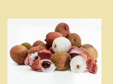  Litchi Seed are stuck in child's throat and dies