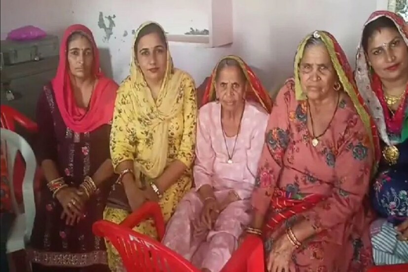 এই গ্রামের চিন্দড়ের গোশালায় এখন প্রায় ৭০০ গরু রয়েছে৷ এত গরু নিয়ে সেখানে অসুবিধা হত৷ জমি পাওয়ার পর সেখানে সুবিধা হয়েছে৷
