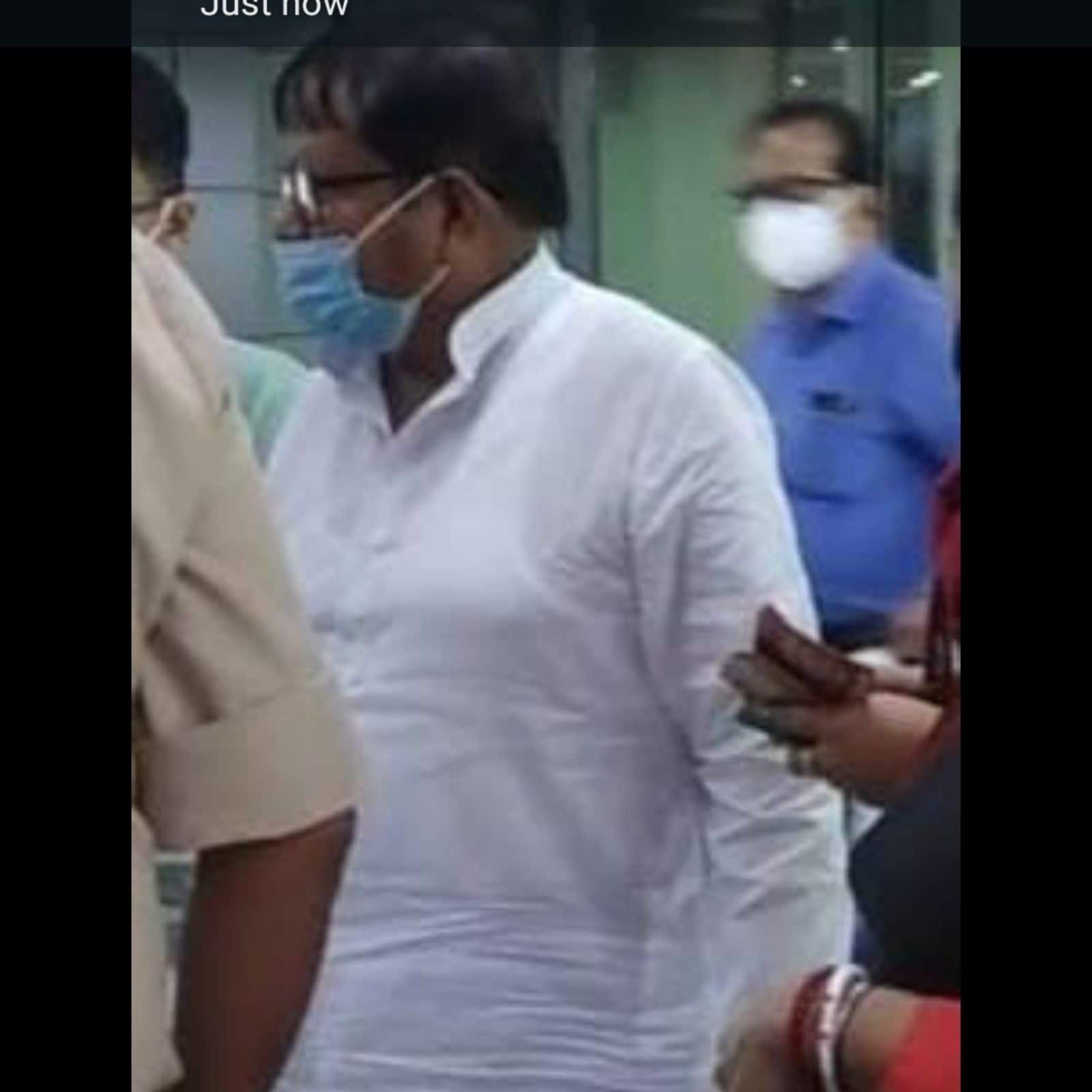 মন্ত্রী পরেশ অধিকারী