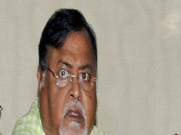 নিজাম প্যালেস ছাড়লেন পার্থ চট্টোপাধ্যায়