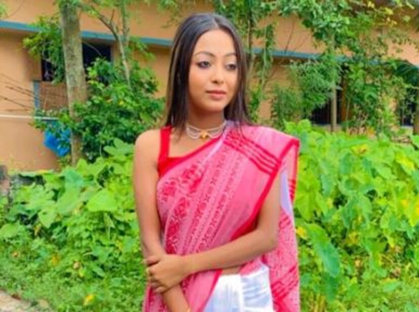 বিদিশার বান্ধবীরা জানিয়েছেন, এক যুবকের সঙ্গে সম্পর্ক তৈরি হয় বিদিশার। কিন্তু সেই সম্পর্ক মোটেই ভাল চলছিল না বেশ কিছুদিন। অন্য একজন মহিলার সঙ্গে সম্পর্ক তৈরি করেছিলেন যুবক।
