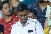 বিরাট ছক্কায় ইডেনে আহত পুলিশকর্মী, কাতরালেন যন্ত্রণায় বিরাট ছক্কায় ইডেনে আহত পুলিশকর্মী, কাতরালেন যন্ত্রণায়