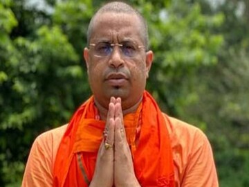 সৌমিত্রের দাবিতে শোরগোল
