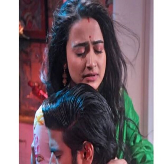 পল্লবীরে দেহ ময়না তদন্ত জন্য বের করে কাটাপুকুর মর্গে নিয়ে যাওয়া হয়। ময়না তদন্ত পর গোটা বিষয় বোঝা যাবে কী ভাবে মৃত্যু। আত্মহত্যা নাকি অন্য কোনও ভাবে মৃত্যু? সম্পর্কে টানাপোড়েন নাকি মানসিক অবসাদ নাকি অন্য কোনও কারণ, সেটা পরিষ্কার হবে ময়নাতদন্তের রিপোর্ট আসার পর৷  ঘটনার সময় তার বয়ফ্রেন্ড কোথায় ছিলেন? তিনি কিছুই টের পেলেন না কেন? কি এমন ঘটলো যে চরম পরিণতি বেছে নিলেন পল্লবী, উঠছে প্রশ্ন? Reporter: Arpita Hazra