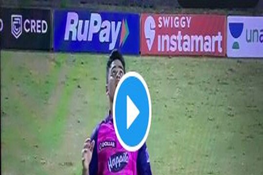 Riyan Parag's cheeky dig 3rd umpire catch celebration become viral video