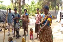 নিজের দেশেই পরবাসী হয়ে বসবাস বঞ্চিত সব রকম সুযোগ-সুবিধা থেকে নিজের দেশেই পরবাসী হয়ে বসবাস বঞ্চিত সব রকম সুযোগ-সুবিধা থেকে