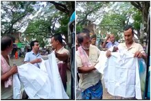 স্কুলের পোষাক ভর্তি টোটো কে আটকালো স্থানীয়রা