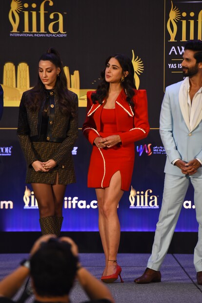 আবু ধাবিতে IIFA 2022-এর সাংবাদিক সম্মেলনে নোরা ফতেহি, সারা, শাহিদ