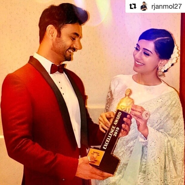 স্ত্রী সম্মানিত পুরস্কারে৷ অর্ধাঙ্গিনীর আনন্দে সামিল আনমোল-ও৷