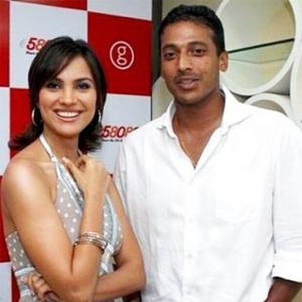 লারার জন্মদিনের আনন্দে এই সেলেব জুটি। তাঁদের জীবনের বাতাসে সব সময়েই যেন বহিছে প্রেম