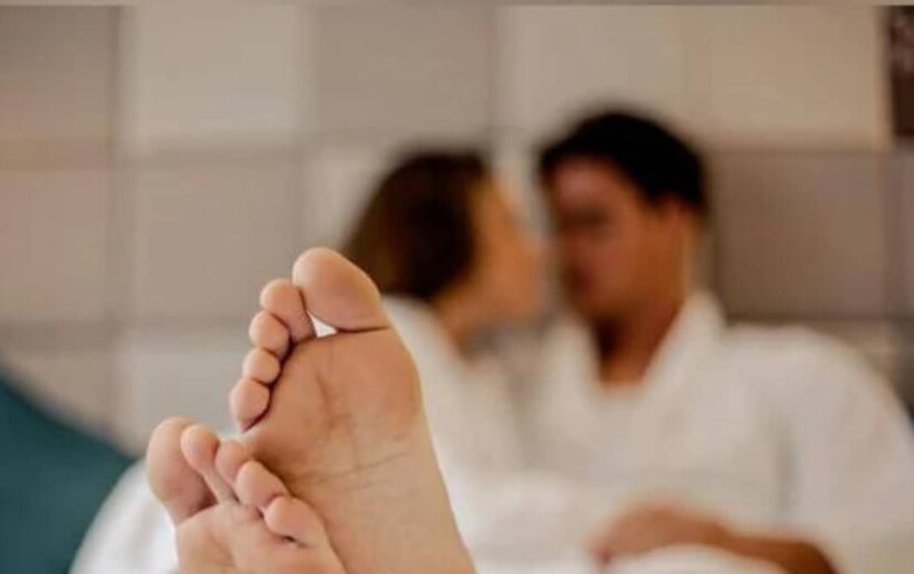 হৃদরোগ (Heart Disease) এবং প্রস্টেট ক্যান্সারের (Prostate Cancer) মতো মারাত্মক রোগ প্রতিরোধে সয়াবিন সহায়ক। পেশির শক্তির জন্য এটি প্রচুর পরিমাণে ব্যবহৃত হয়। সয়ার উদ্ভিদ প্রোটিন, অ্যামিনো অ্যাসিড, ফাইবার, ভিটামিন, খনিজ এবং পলিফেনলের মতো অ্যান্টিঅক্সিডেন্টগুলি কেবল কোষের ক্ষতিই রোধ করে না, কার্ডিওভাসকুলার সিস্টেমকেও ভাল রাখতে সহায়তা করে। তবে যৌন স্বাস্থ্যে কী প্রভাব পড়ে, সেই বিষয়টির নিষ্পত্তি এখনও হয়নি। Representative Image