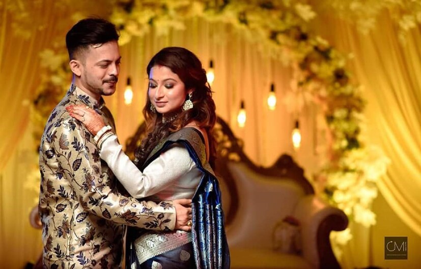 হৃতজিৎ জানিয়েছেন যে অর্পিতাকে প্রথমবার দেখেই প্রেমে পড়ে গিয়েছিলেন তিনি৷ তবে কিছুদিন অপেক্ষা করতে হয়েছিল অর্পিতার মতের জন্য৷ 