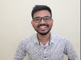 ফেসবুকের প্রস্তাবই বাছলেন বিশাখ৷ 