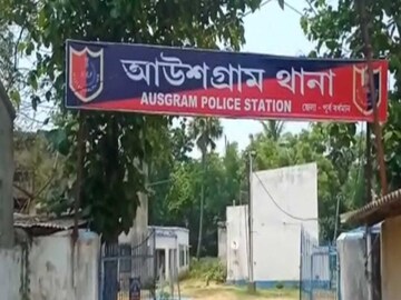 চাষের কাজে মাঠে গিয়েছিলেন কৃষক! কোদাল চালাতেই হাড় হিম করা ঘটনা, মর্মান্তিক পরিণতি 