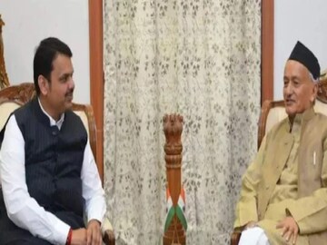 BJP leader Devendra Fadnavis with Maharashtra governor Bhagat Singh Koshyari at Raj Bhavan on Tuesday. (Pic/News18)
