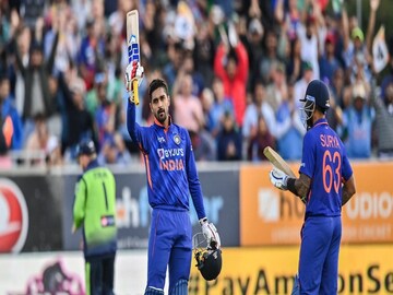 অস্ট্রেলিয়ায় টি টোয়েন্টি বিশ্বকাপে হুদার জায়গা নিশ্চিত দেখছেন পাঠান