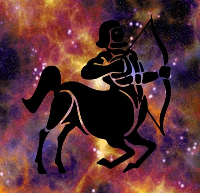  ধনু (Sagittarius): নভেম্বর ২২ থেকে ডিসেম্বর ২১। শুক্র গ্রহের অবস্থান পরিবর্তনের কারণে শত্রু ও প্রতিপক্ষ সক্রিয় হয়ে উঠতে পারে, তাদের ব্যাপারে সতর্ক থাকতে হবে। কাজে গোপনীয়তা বজায় রাখতে, না হলে যে কোনও কাজে ভুল হতে পারে। ডায়েটের দিকে মনোযোগ দেওয়া বাঞ্ছনীয়, অন্যথায় স্বাস্থ্যের অবনতি হতে পারে। তবে কর্মজীবনে সাফল্য আসবে।