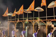 গঙ্গায় ডুব দিয়ে পাপ-মুক্তি! গঙ্গা-পুজোয় মেতে উঠলেন মুর্শিদাবাদের মানুষ গঙ্গায় ডুব দিয়ে পাপ-মুক্তি! গঙ্গা-পুজোয় মেতে উঠলেন মুর্শিদাবাদের মানুষ