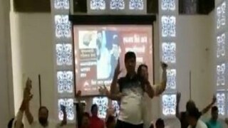 বিদ্রোহী বিধায়কদের উদ্দাম নাচ৷ Photo-ANI বিদ্রোহী বিধায়কদের উদ্দাম নাচ৷ Photo-ANI