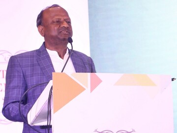Former SBI Chairman, Rajnish Kumar speaking at a ceremony organised by VFS Capital to celebrate its Foundation Month