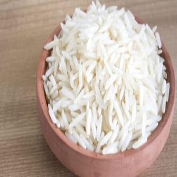 এর প্রভাব পরে দেখা যাবে। বিশেষ করে বাসমতি চালের দাম আরও বাড়বে। বাসমতি চালের সর্বনিম্ন মানের ১৫০৯ টাকা প্রতি কুইন্টাল, যার দর এইবার প্রতি কুইন্টাল ৩০০০ টাকার উপরে যেতে চলেছে। গত কয়েকদিন ধরেই ধারণা করা হচ্ছিল, গমের পর চাল রপ্তানি নিষিদ্ধ করতে পারে ভারত। ভারতের চাল রপ্তানিতে নিষেধাজ্ঞার সিদ্ধান্তের আশঙ্কায় চাল আমদানির সিদ্ধান্ত নিয়েছে বাংলাদেশ।