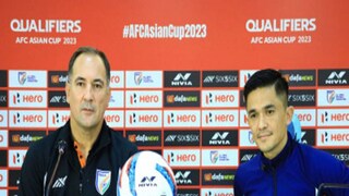 আইপিএল নিয়ে বাড়াবাড়িতে ভুগতে হচ্ছে ভারতীয় ফুটবলকে! রেগে আগুন সুনীলদের কোচ