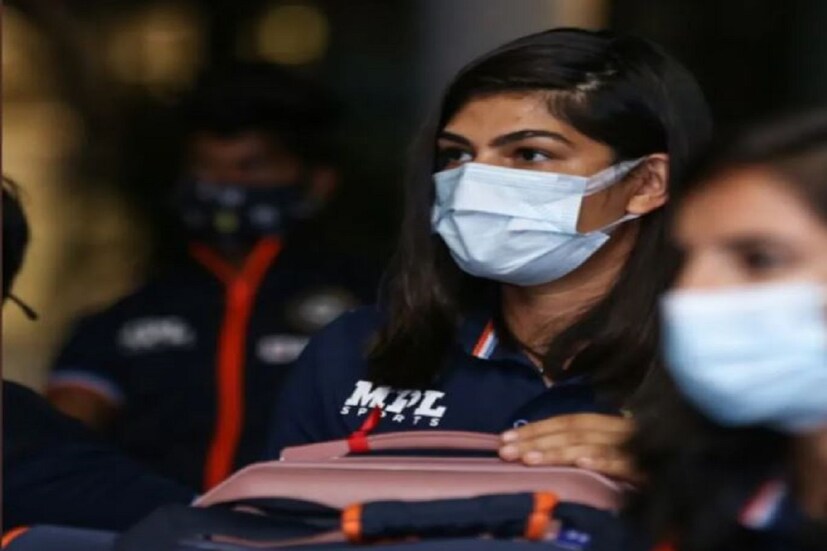 ভারত এবং শ্রীলঙ্কা (India Women vs Sri Lanka Women) মধ্যে প্রথম টি টোয়েন্টি ম্যাচে ২৩ , এবং ২৫, তৃতীয় ২৭ জুন খেলা হয়৷ এরপরে ১, ৪, ৭ জুলাই  তিনটি ওয়ানডে ম্যাচ খেলা হয়৷  (SLC/Twitter)