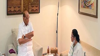 শরদ পাওয়ারের বাসভবনে বৈঠকে মমতা বন্দ্যোপাধ্যায়৷ 