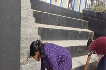 অবাক কাণ্ড! খোদ পুলিশ পরিষ্কার করছেন সৈকতনগরী, অবাক পর্যটকেরা অবাক কাণ্ড! খোদ পুলিশ পরিষ্কার করছেন সৈকতনগরী, অবাক পর্যটকেরা